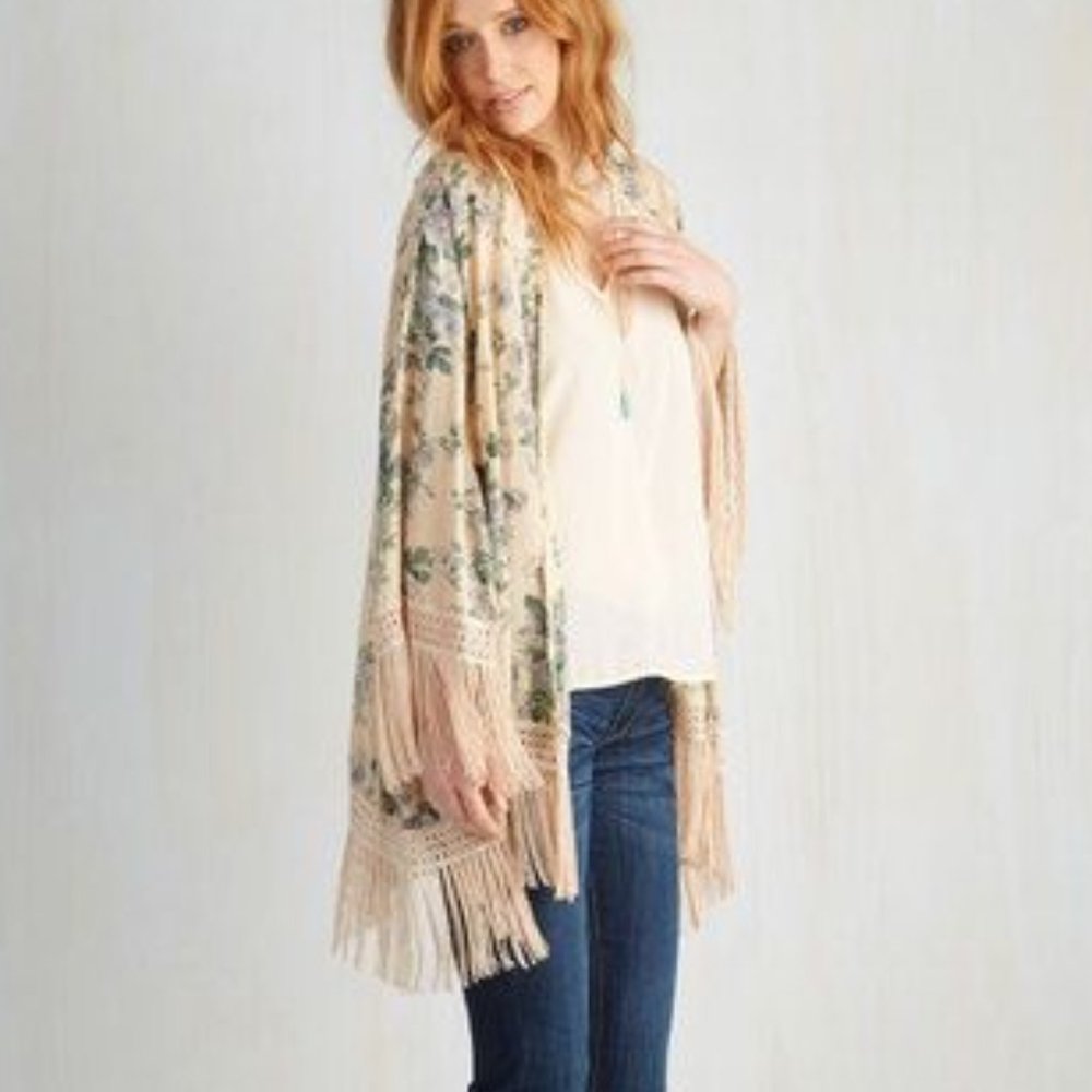 Modcloth Strand in Hand Kimono - Small